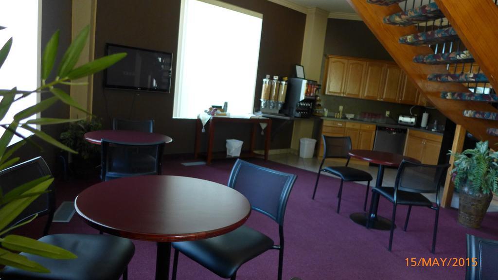 The Bridgeport Inn Fort Mcmurray Luaran gambar